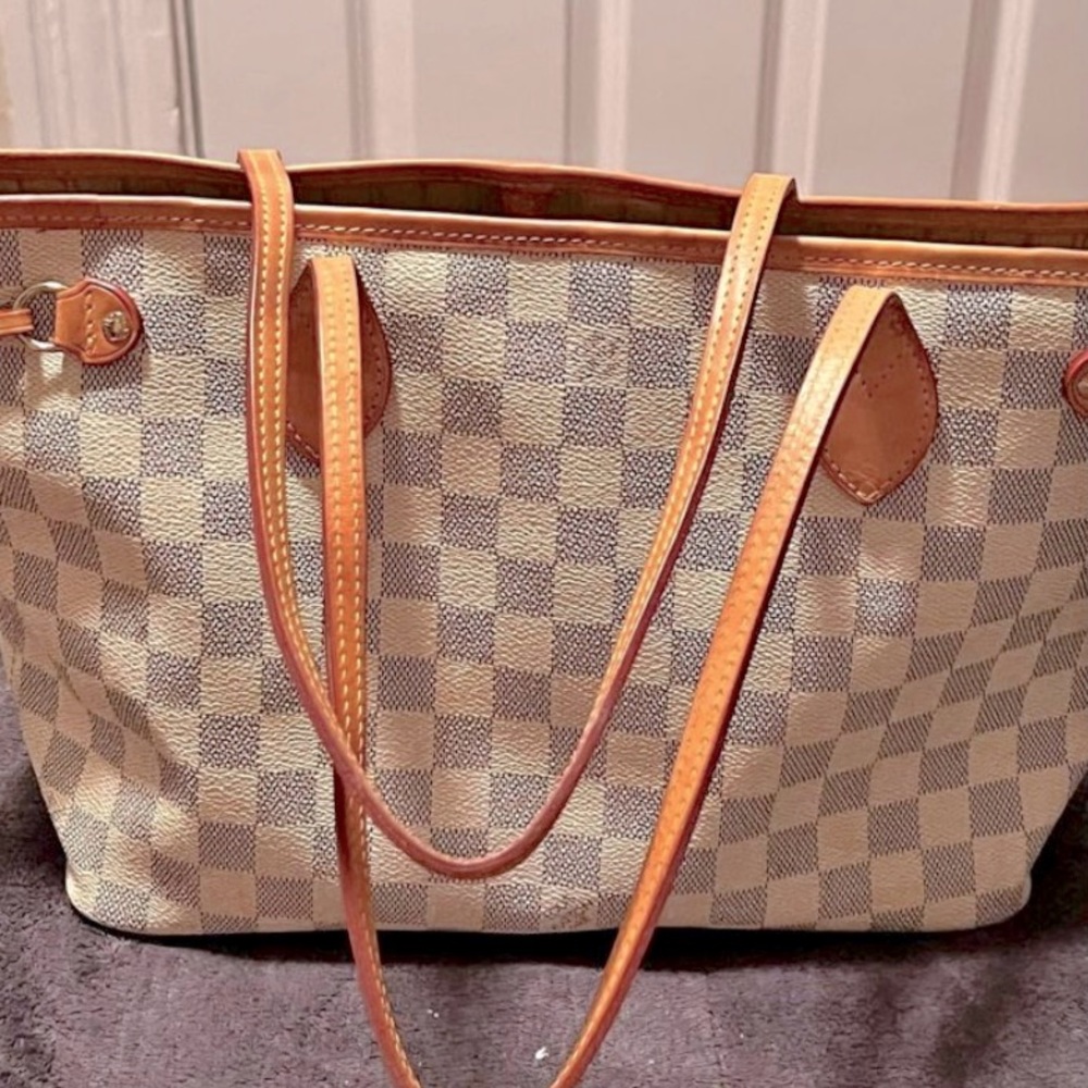 Authentic Louis Vuitton Neverfull PM